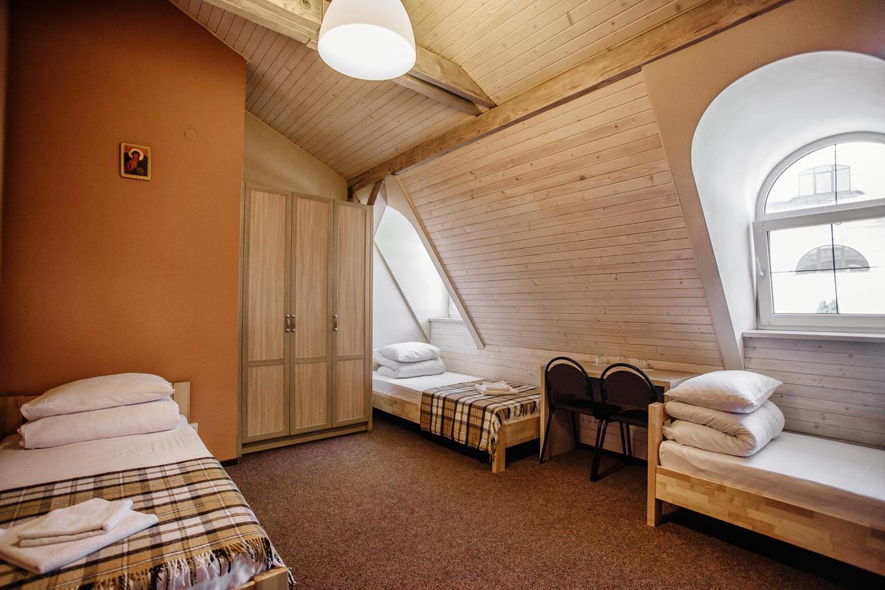 Guest House "Arkhistratyg" Lviv Exterior photo